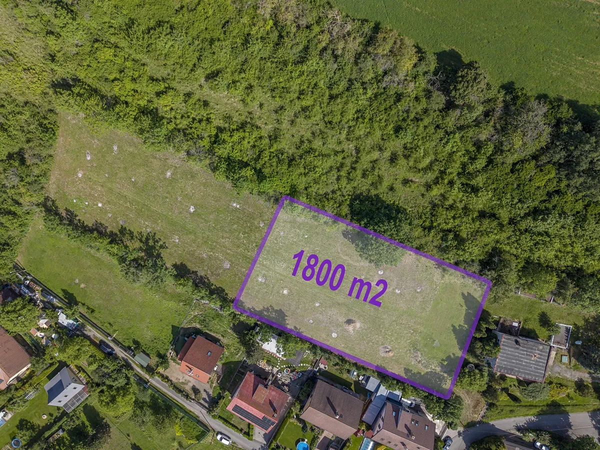 Prodej pozemku 1800 m²